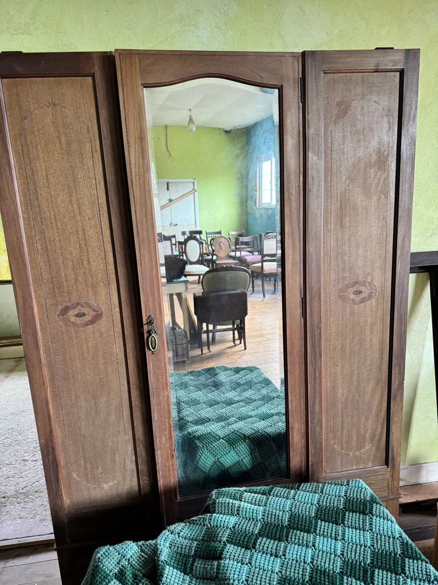 Antique furniture - Image 4