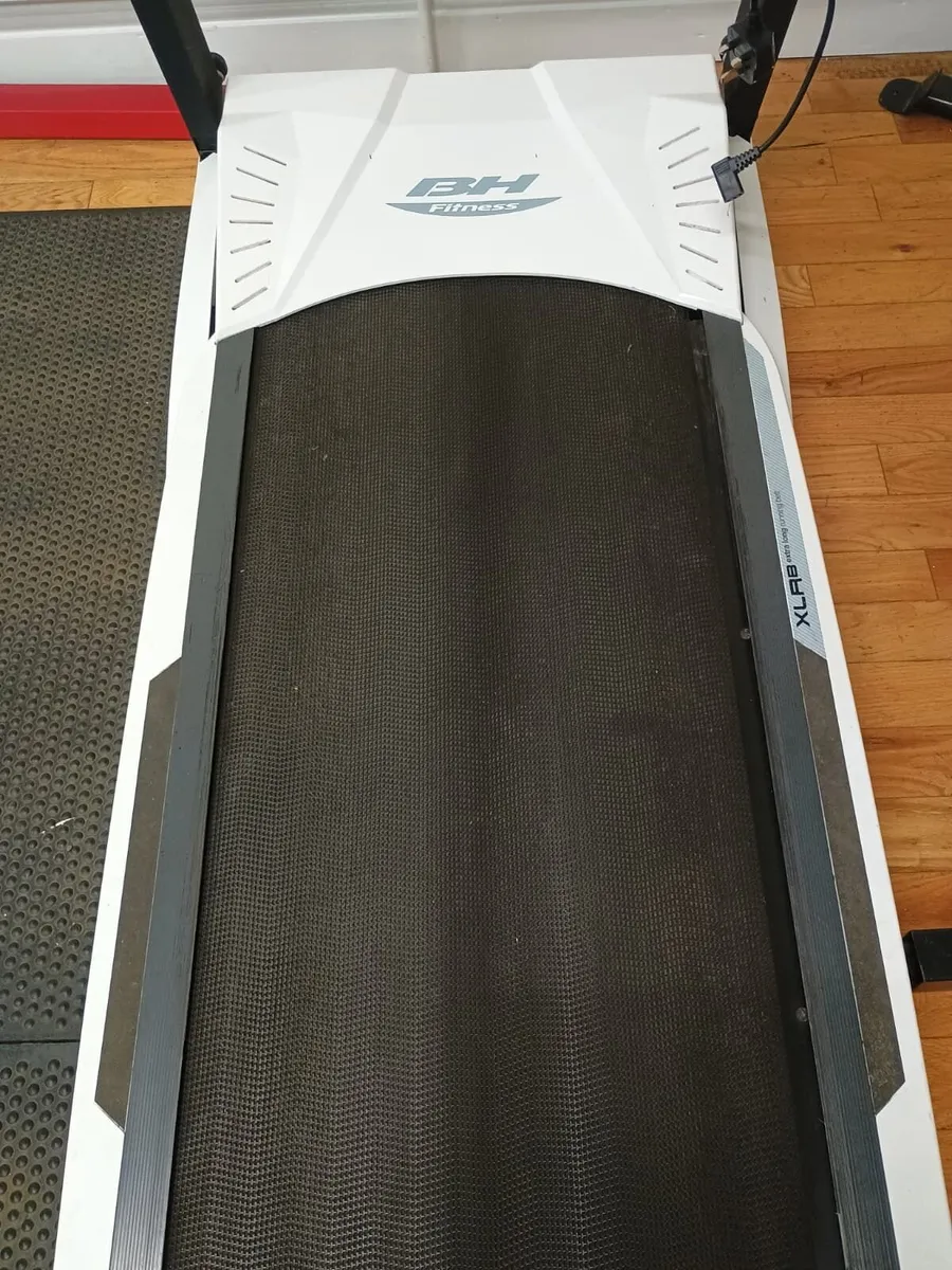 Treadmill €100 - Image 2