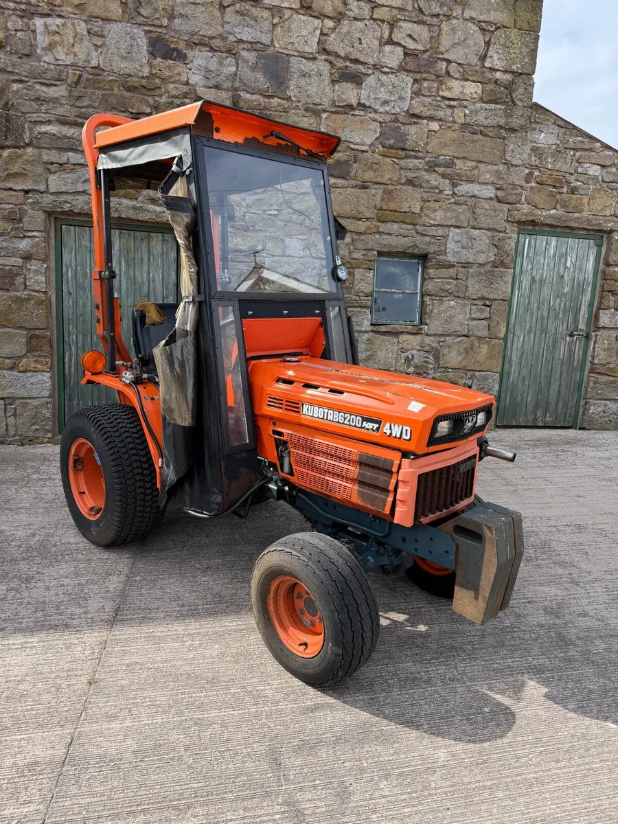 Kubota B6200 - Image 1