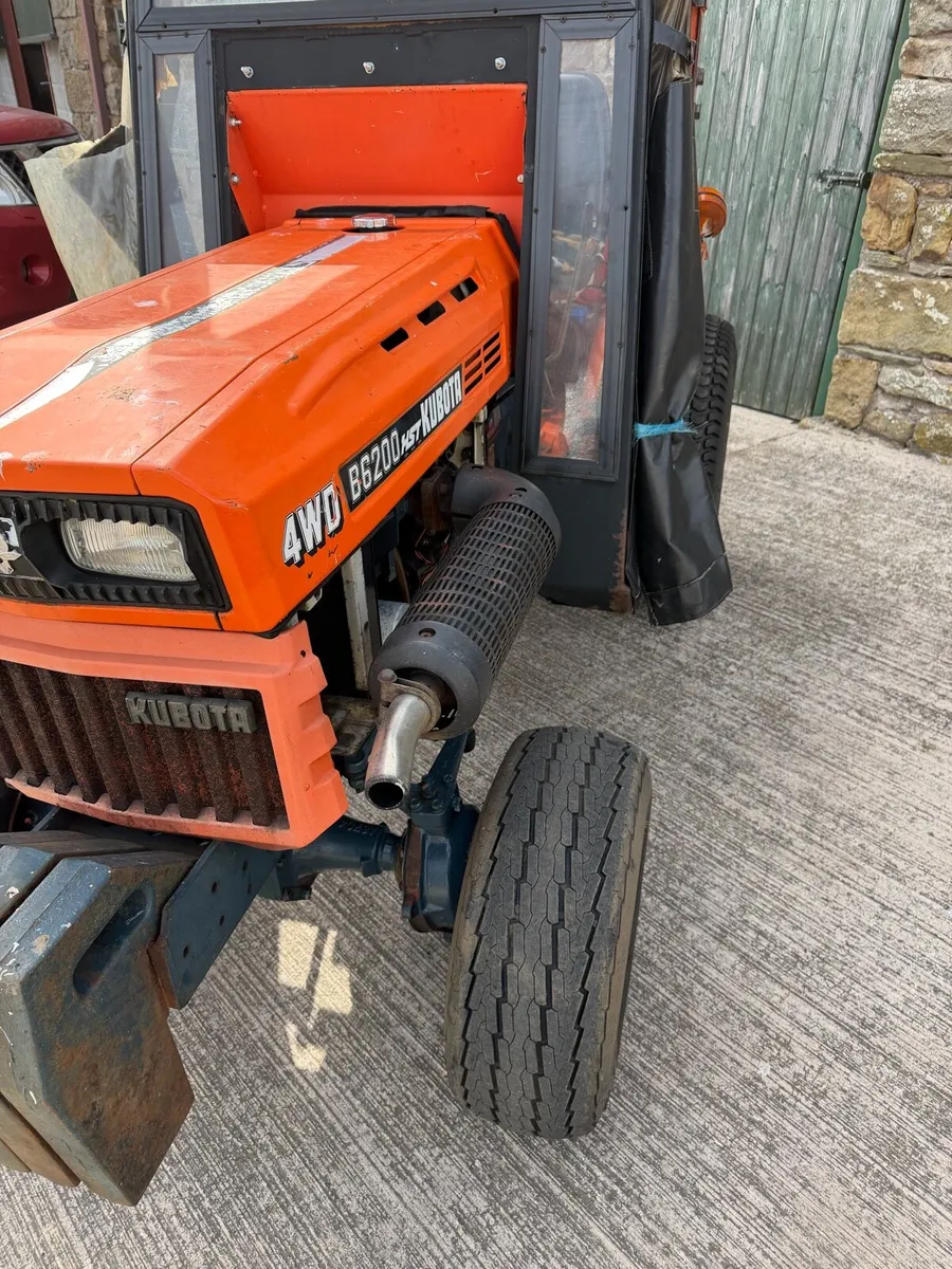 Kubota B6200 - Image 4