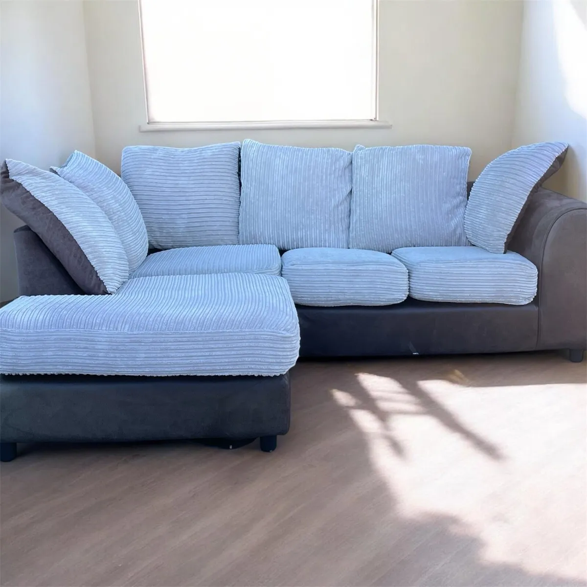 Corner sofa - Image 1