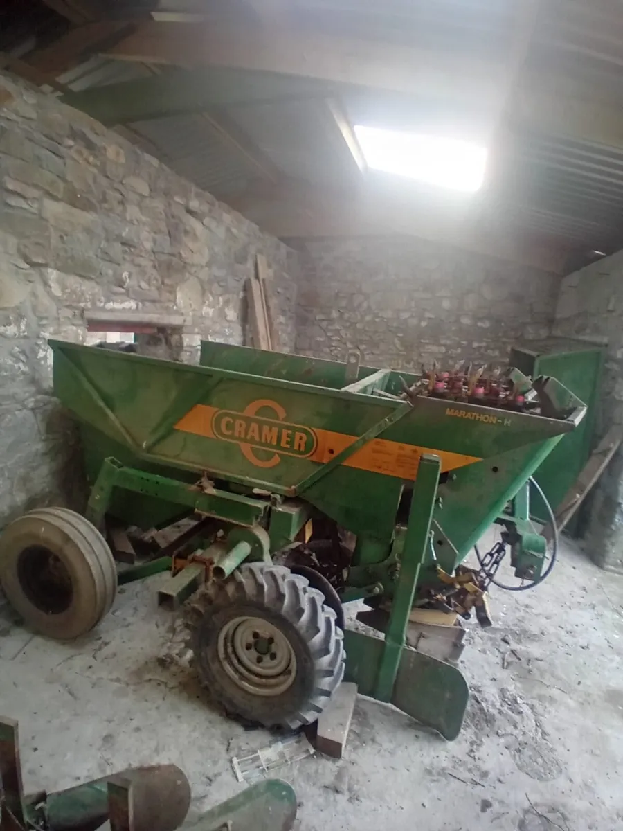 Cramer Potatoe planter - Image 1