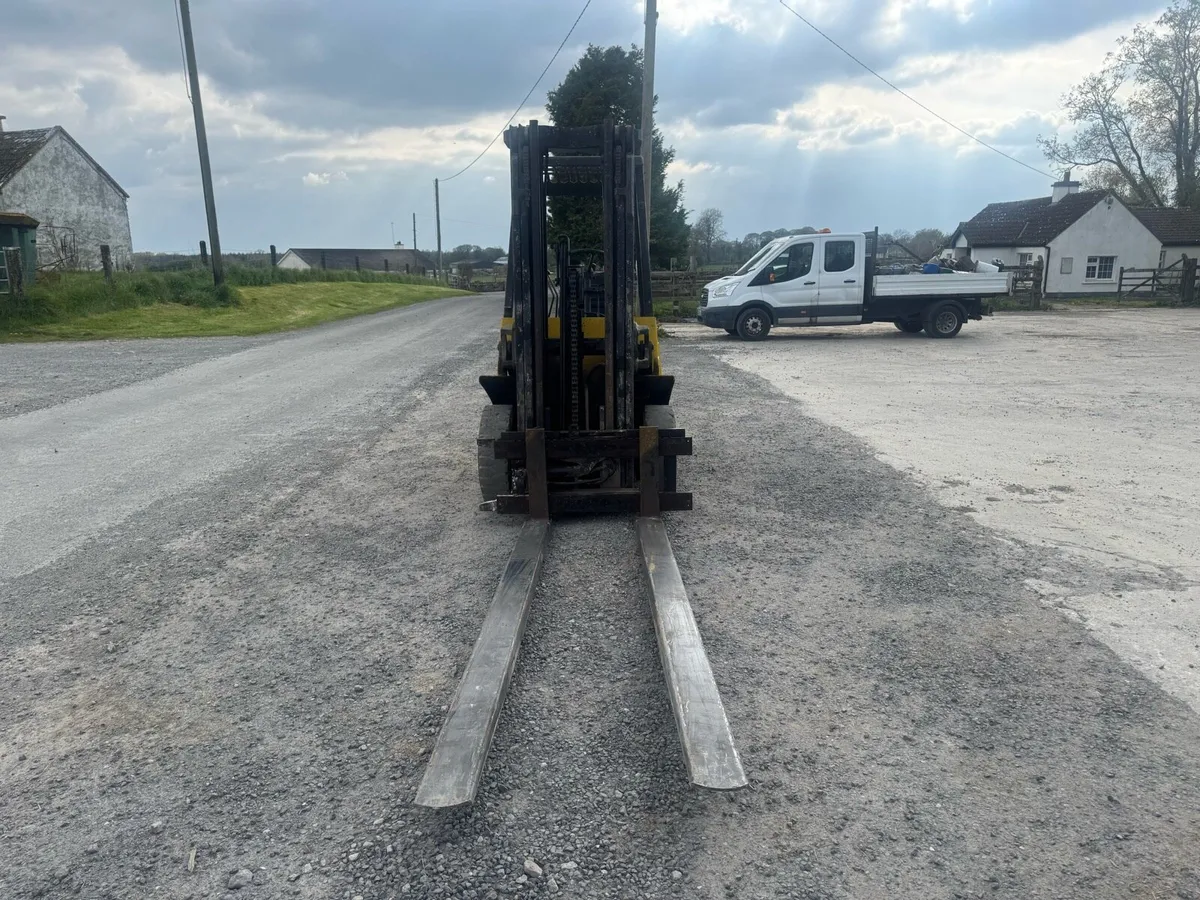 Forklift €3950 - Image 3