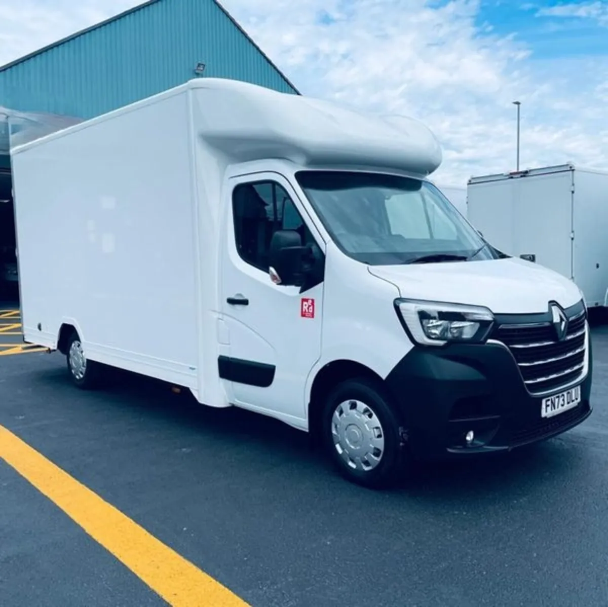 2023 Renault Master Low Loader Van - Image 1