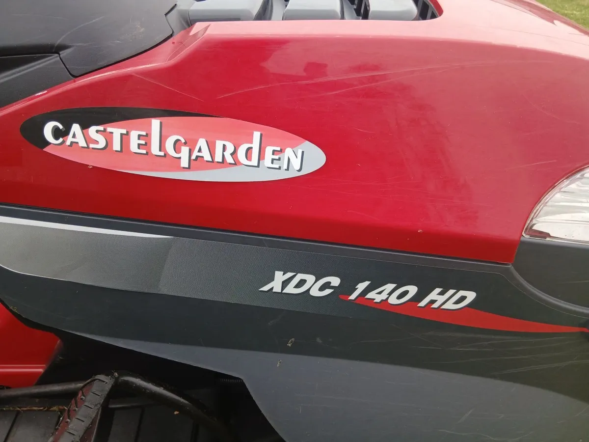 Castlegarden Ride - on Lawnmower - Image 1