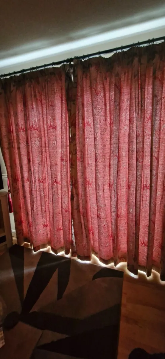 Curtains - Image 4