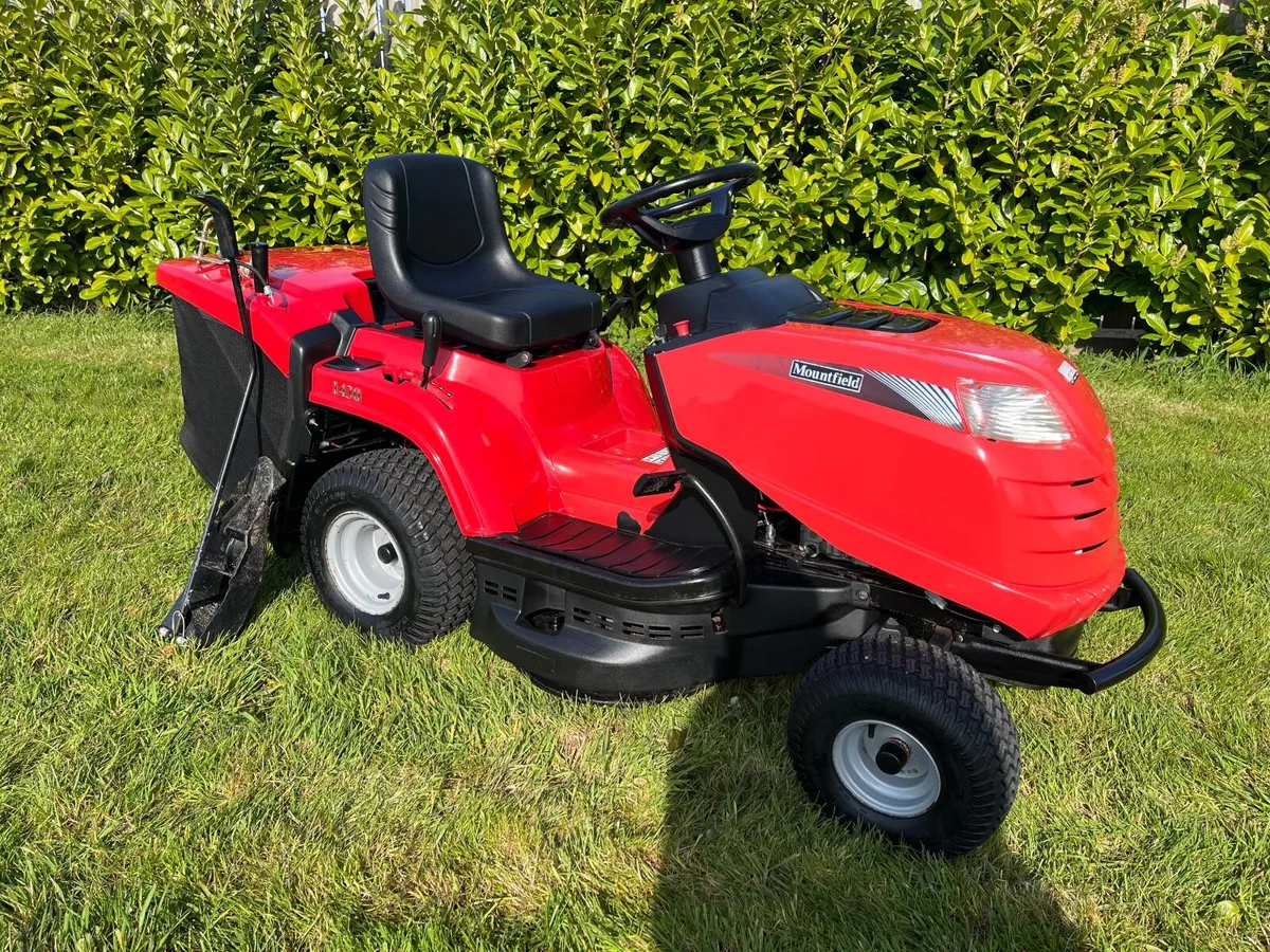 Mountfield 16hp 38inch cut ride on lawnmower - Image 1