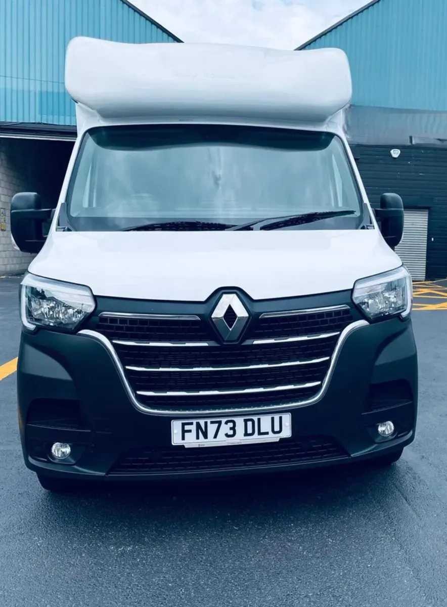 2023 Renault Master Low Loader Van - Image 1
