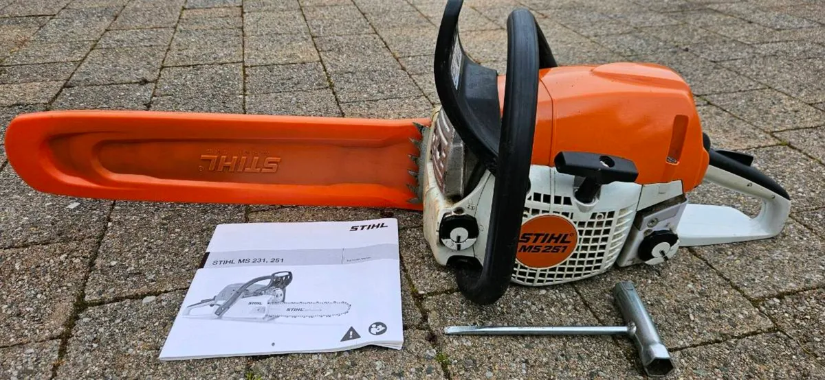 Ms251 stihl 18"  bar chainsaw - Image 2