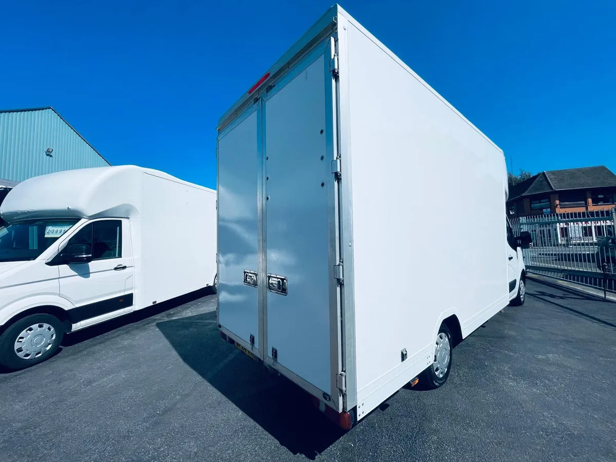 2024 Renault Master Low Loader Van - Image 3