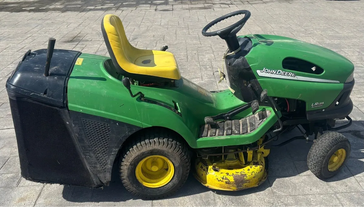 Ride on lawnmower - Image 2