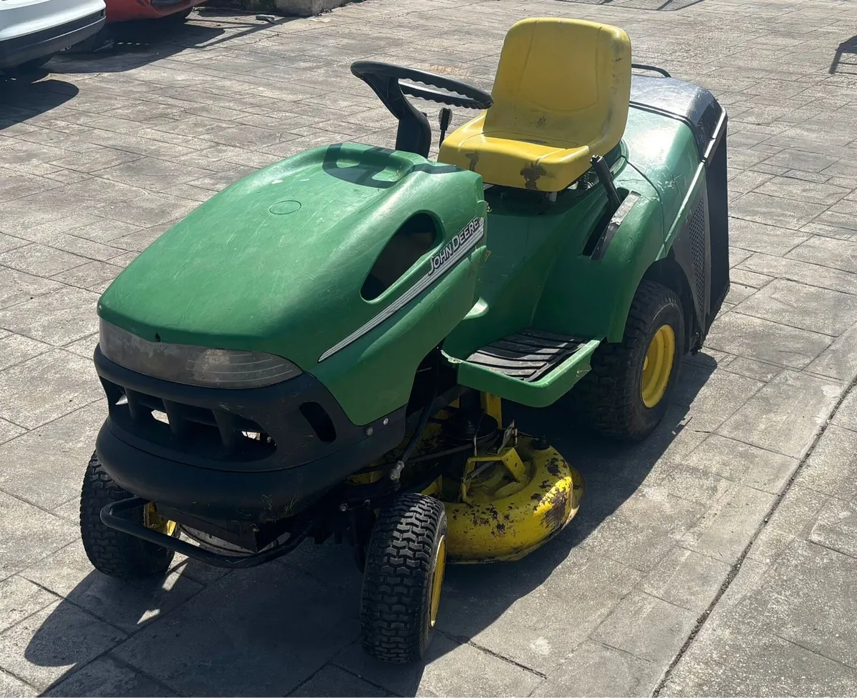Ride on lawnmower - Image 3