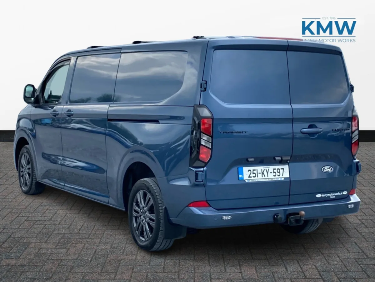 Ford Transit Custom Limited LWB 170BHP Auto - Image 4