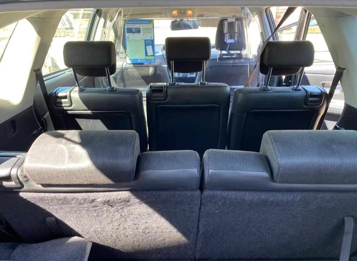 Taxi for Rent (6 Seater) - Image 2