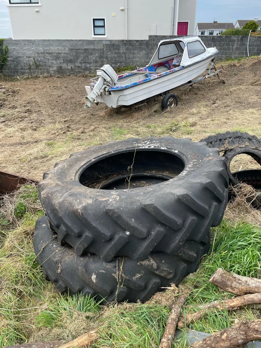 Tractor tyres - Image 1