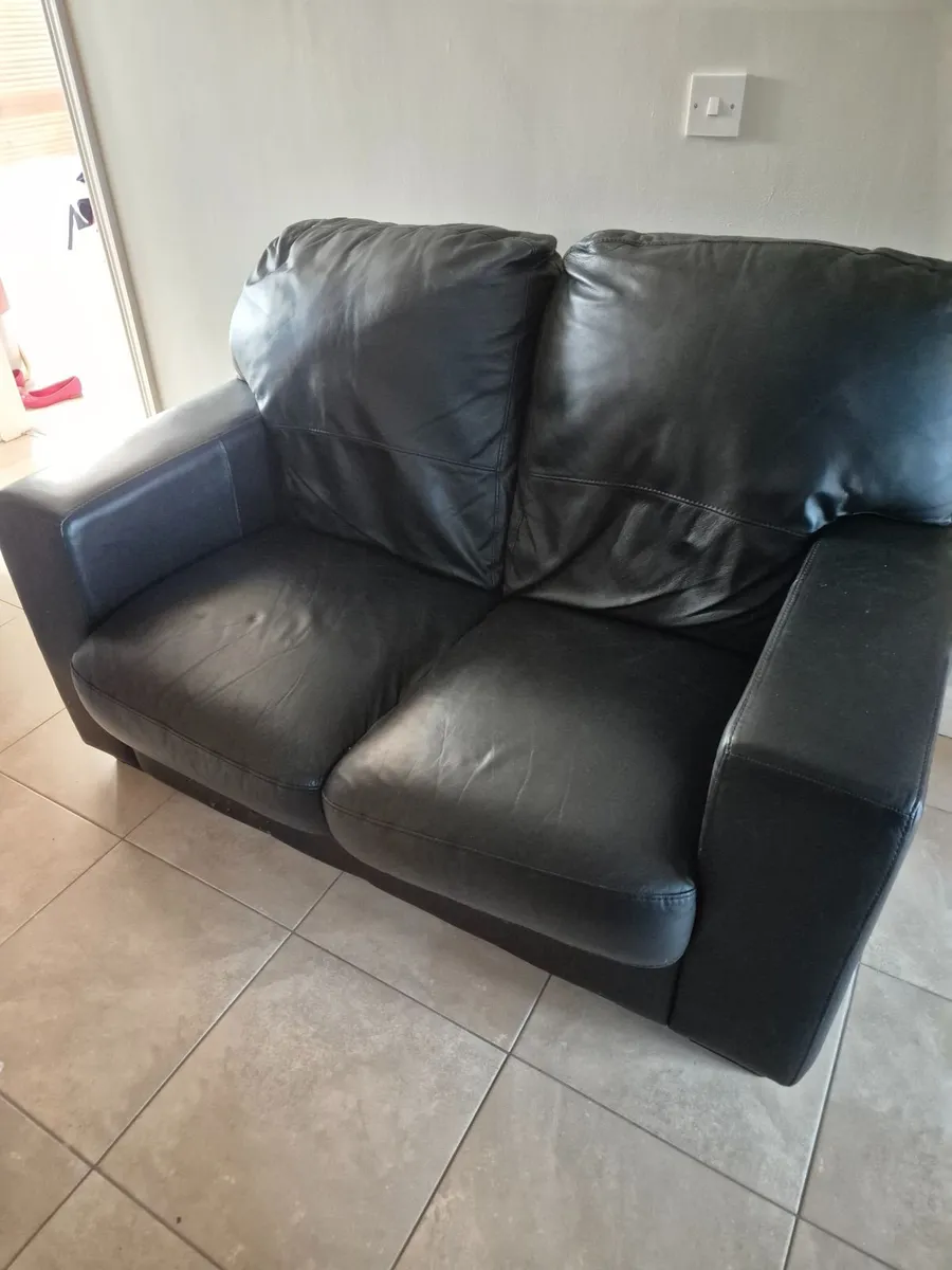 2-Seater Couch - Image 3