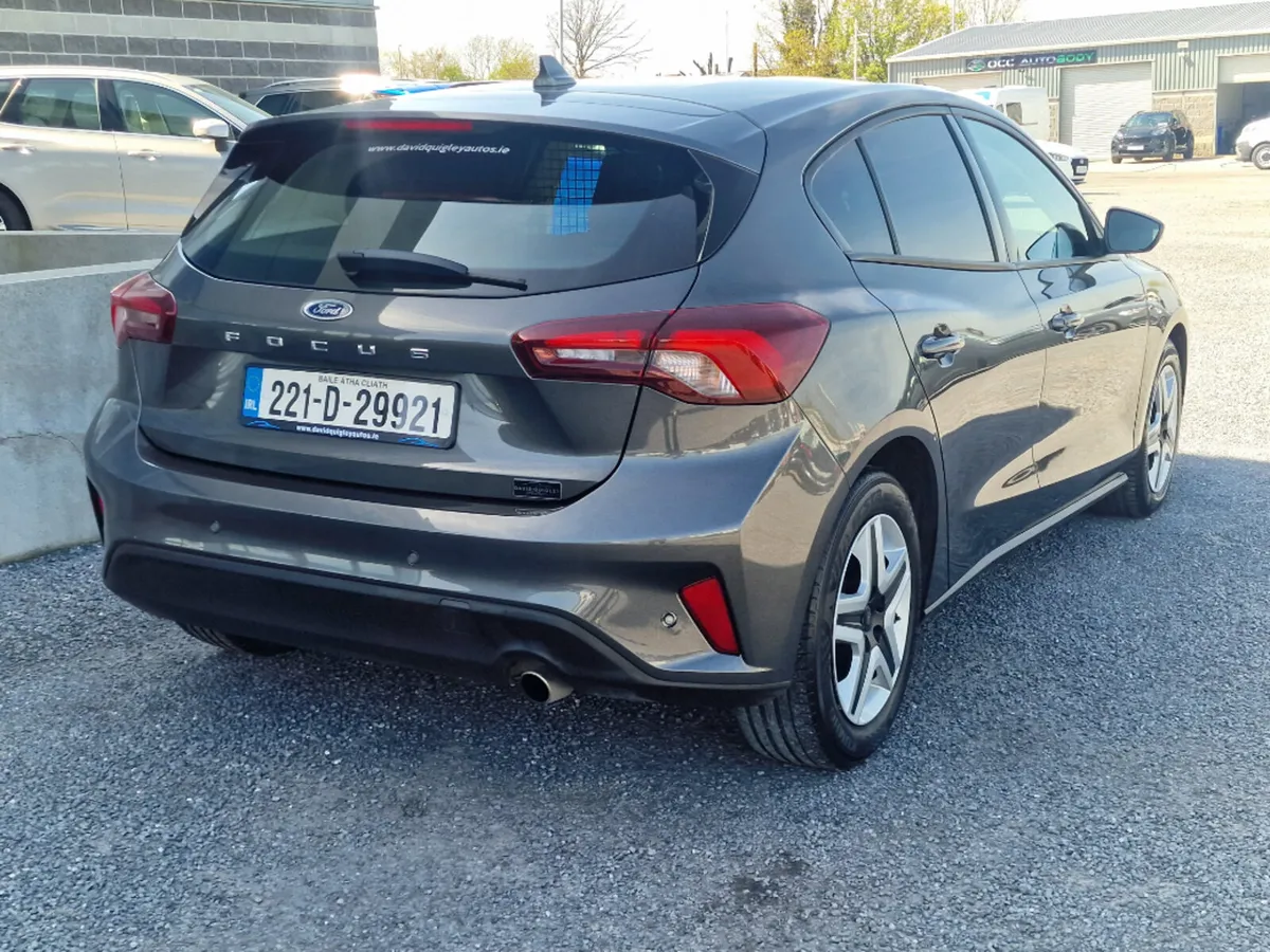 Ford Focus Connected VAN 1.5TD AUTO - Image 3