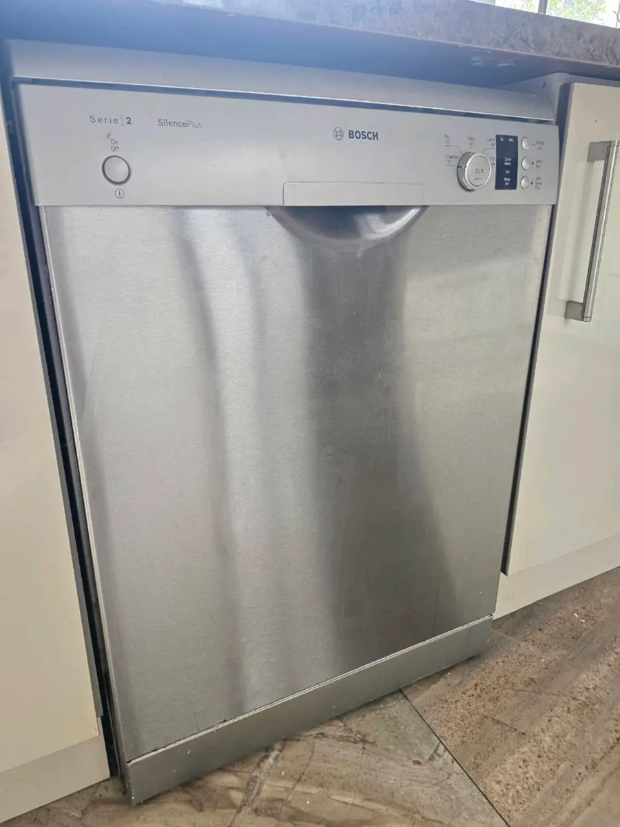 Bosch Series 2 Freestanding Dishwasher - Image 1