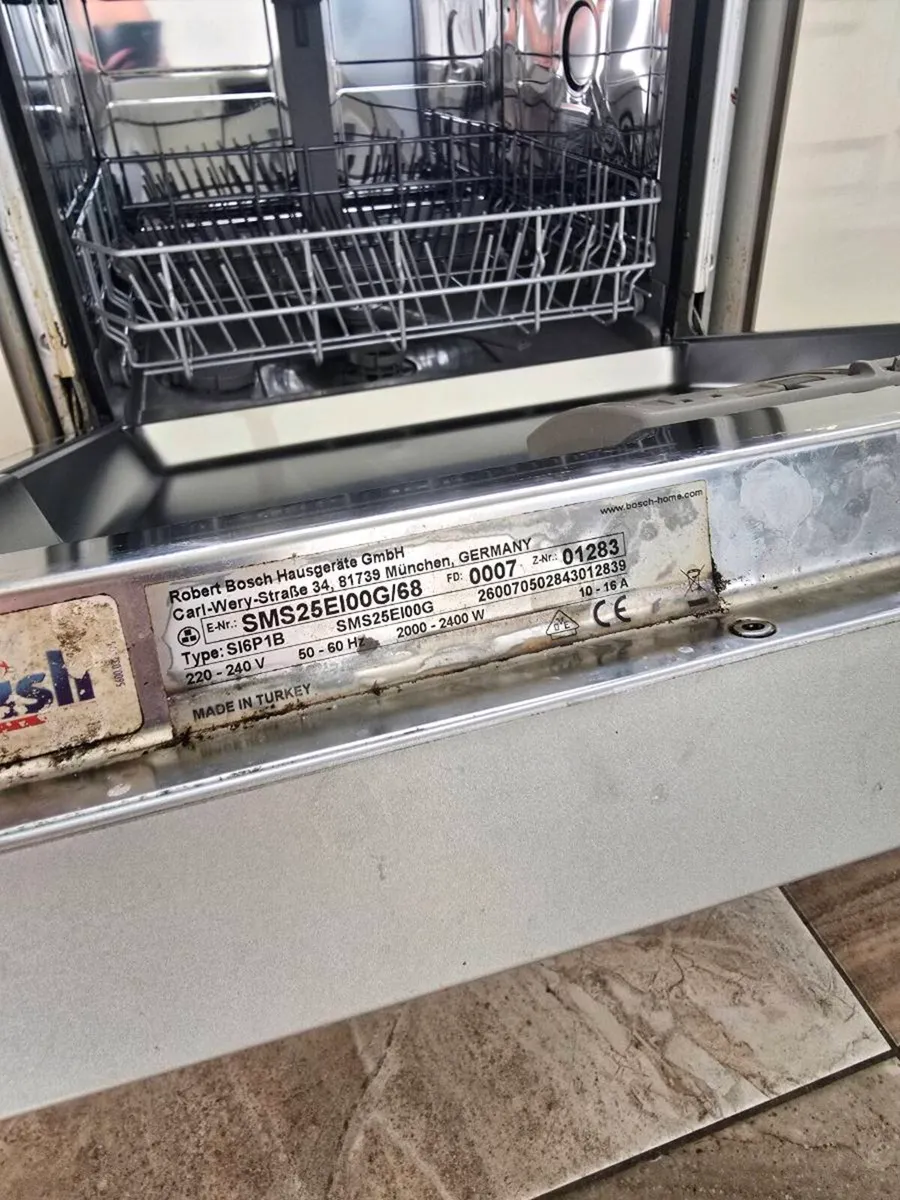 Bosch Series 2 Freestanding Dishwasher - Image 3