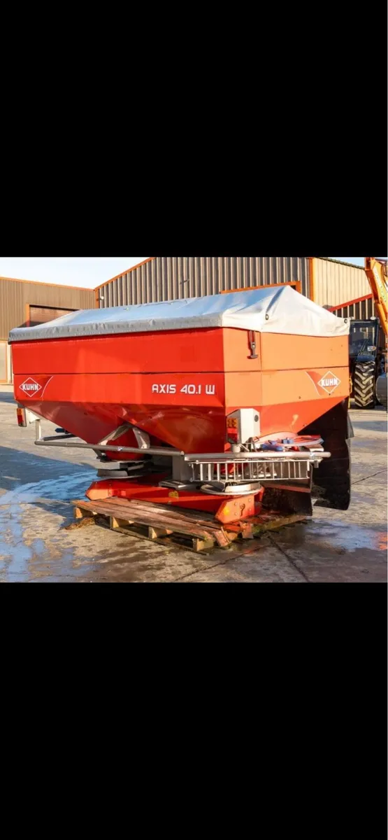 Kuhn Axis 40 W Sower - Image 1