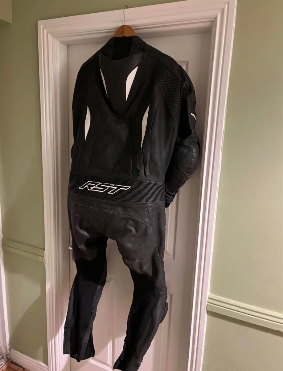 Motorcycle one piece suit - Image 2