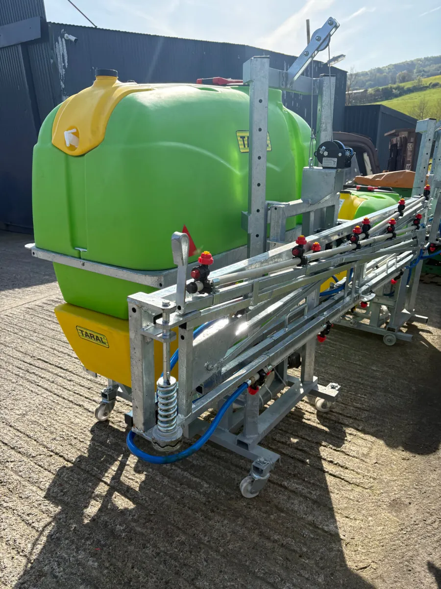 TARAL 1000 LTR SPRAYERS - Image 3