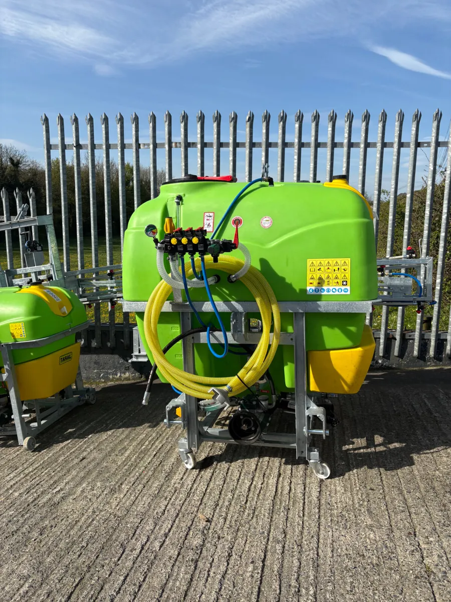 TARAL 1000 LTR SPRAYERS - Image 1