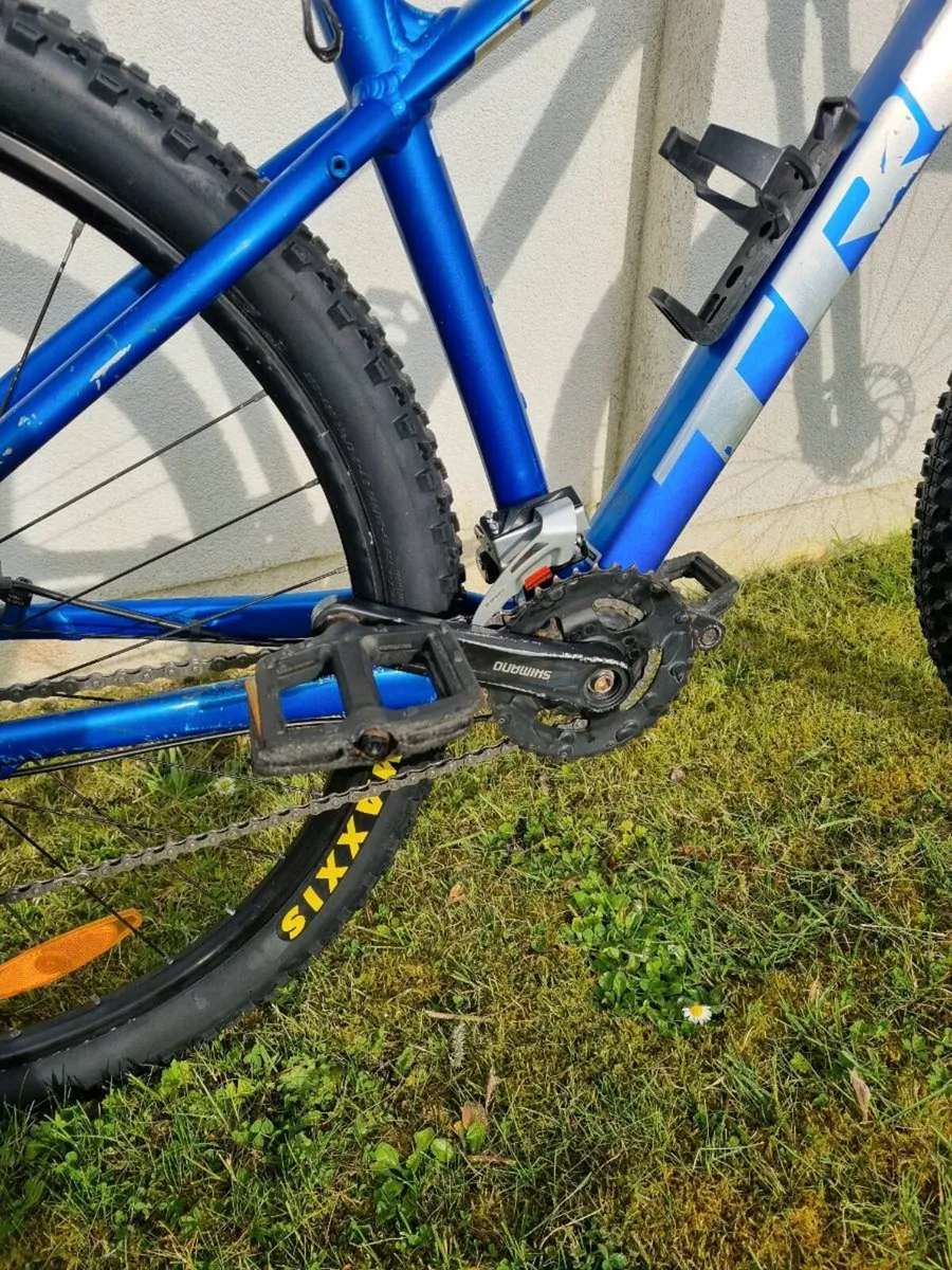 Bicycle. TREK MERLIN 6 - Image 4