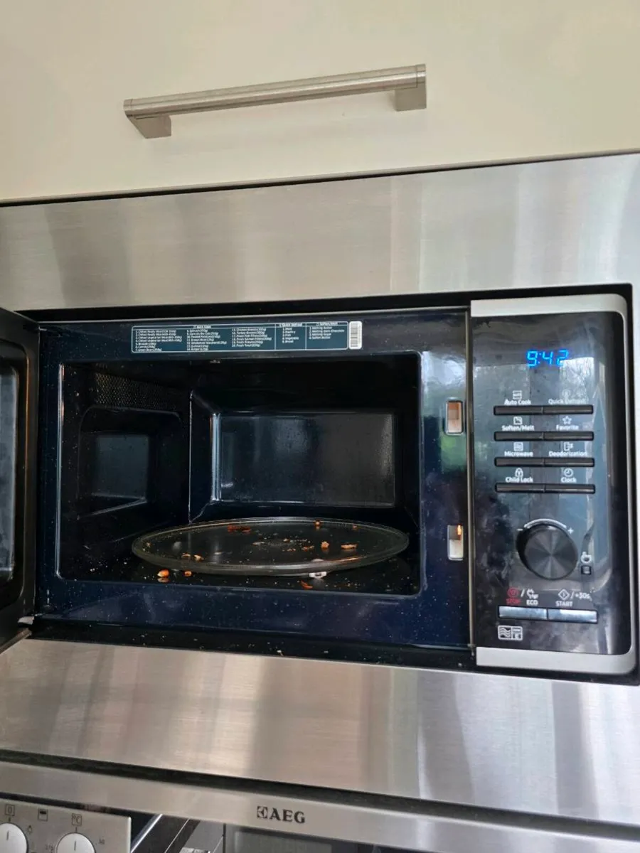 Samsung Built In Microwave - Image 2