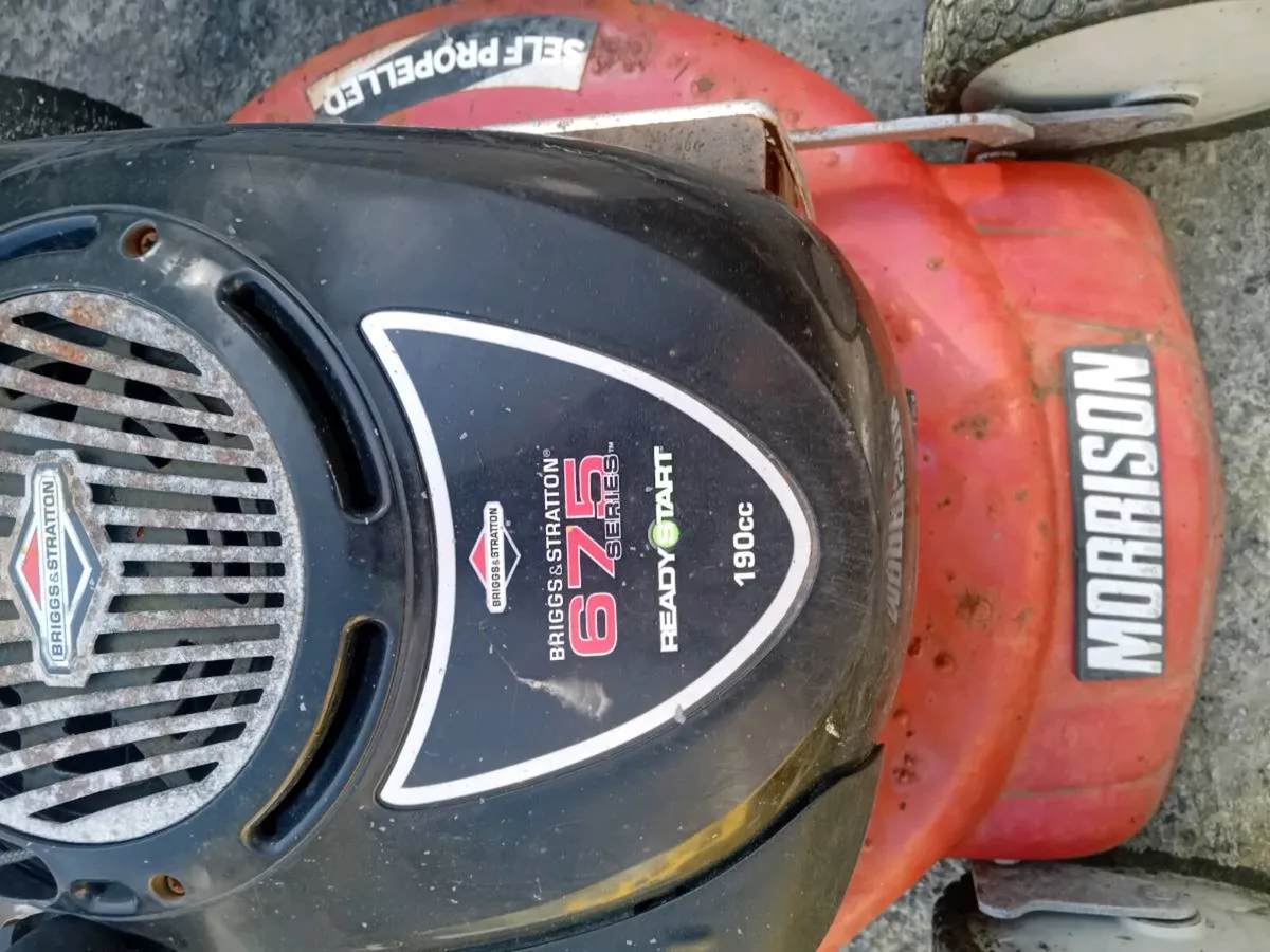 Brings & Stratton lawnmower - Image 3