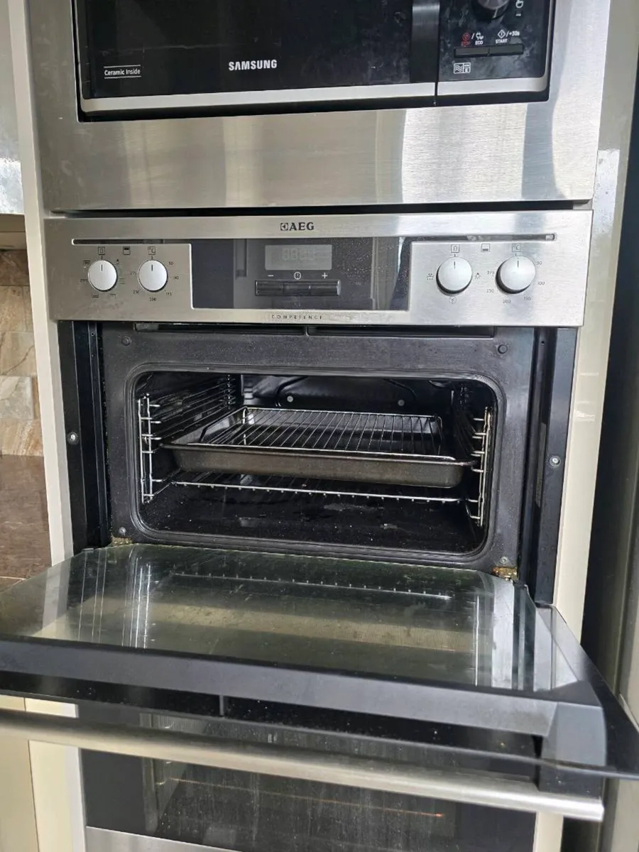 AEG Built in Double Ovem - Image 2