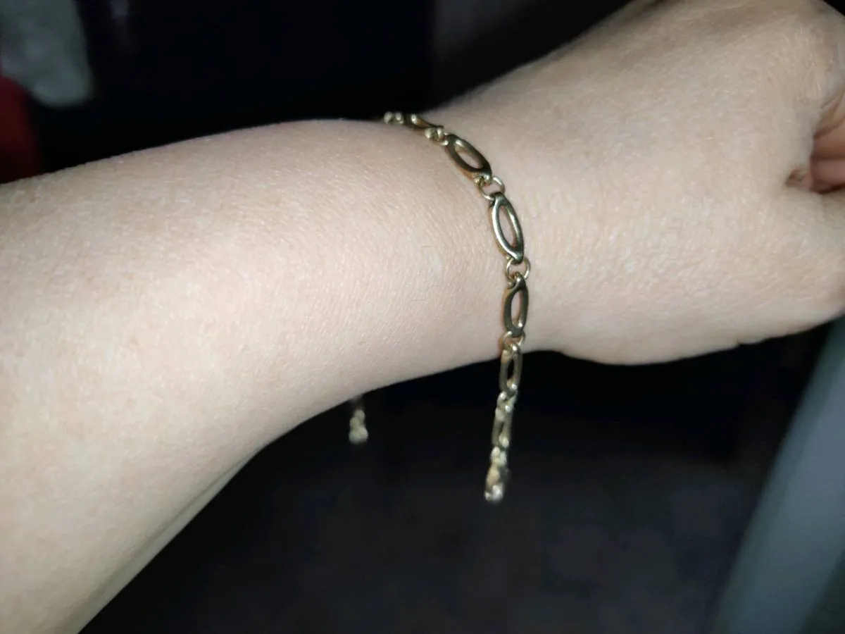 CHUNKY OVAL, 9CT PURE Gold 8.28g 8"Long Bracelet ! - Image 3