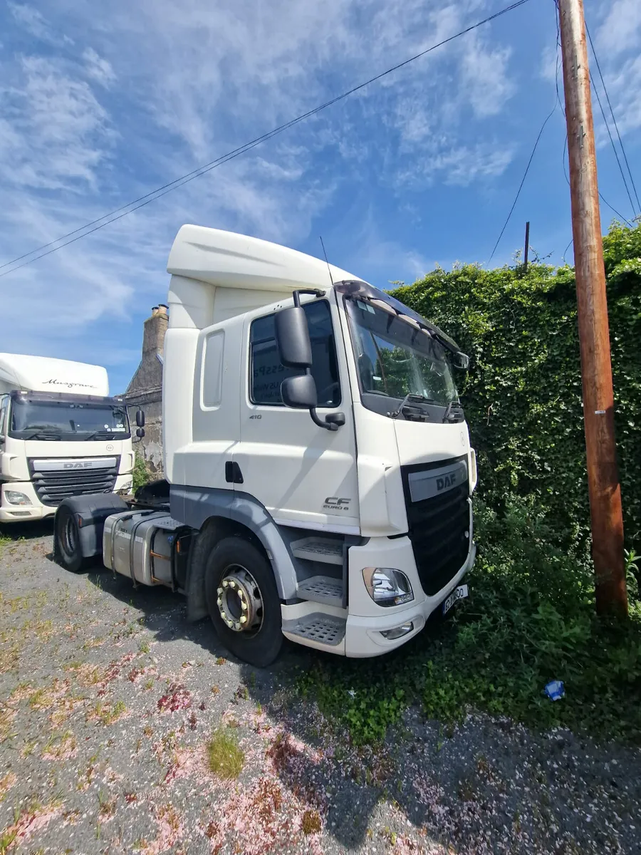 2016 DAF CF410 4x2 Tractor - Image 1