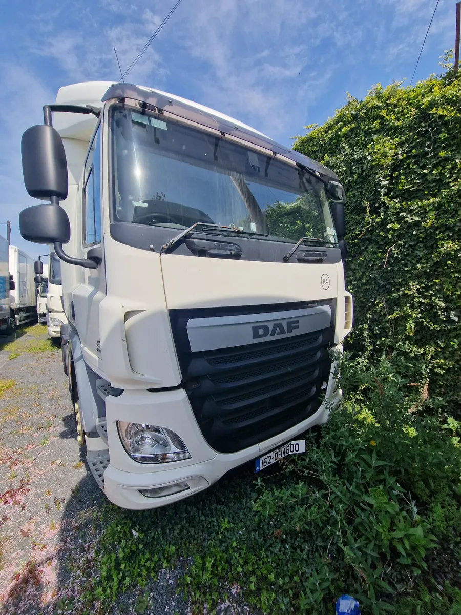 2016 DAF CF410 4x2 Tractor - Image 3