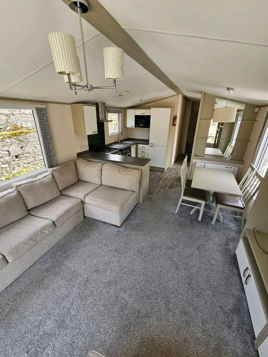 Immaculate 40ft 3 bed mobile home - Image 3
