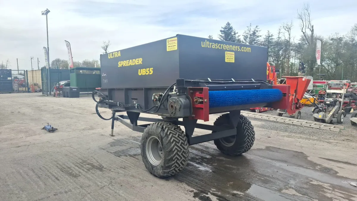 Single Axle Fertiliser Spreader - Ultra Spreader - Image 3
