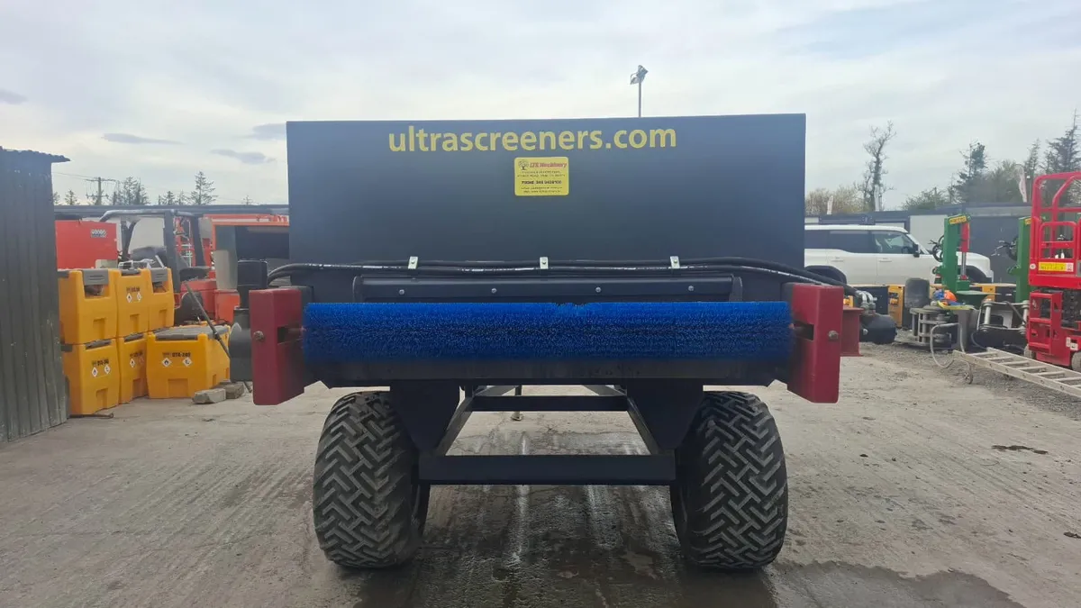 Single Axle Fertiliser Spreader - Ultra Spreader - Image 4