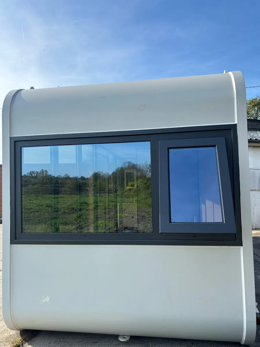 Office/ 1 Bed Room Pod with Toilet/Shower - Image 4