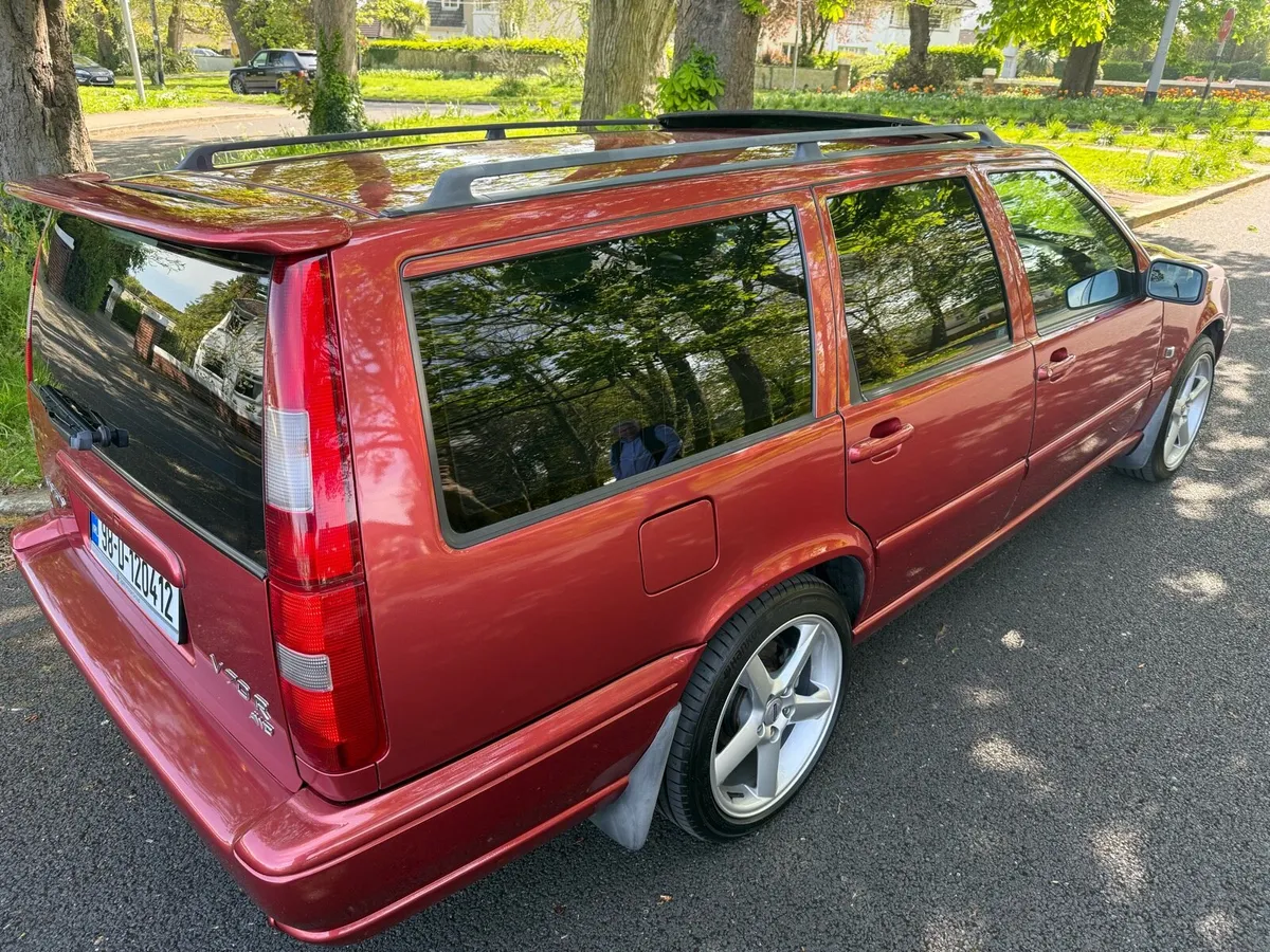 1998 Volvo V70 R  AWD - Image 3