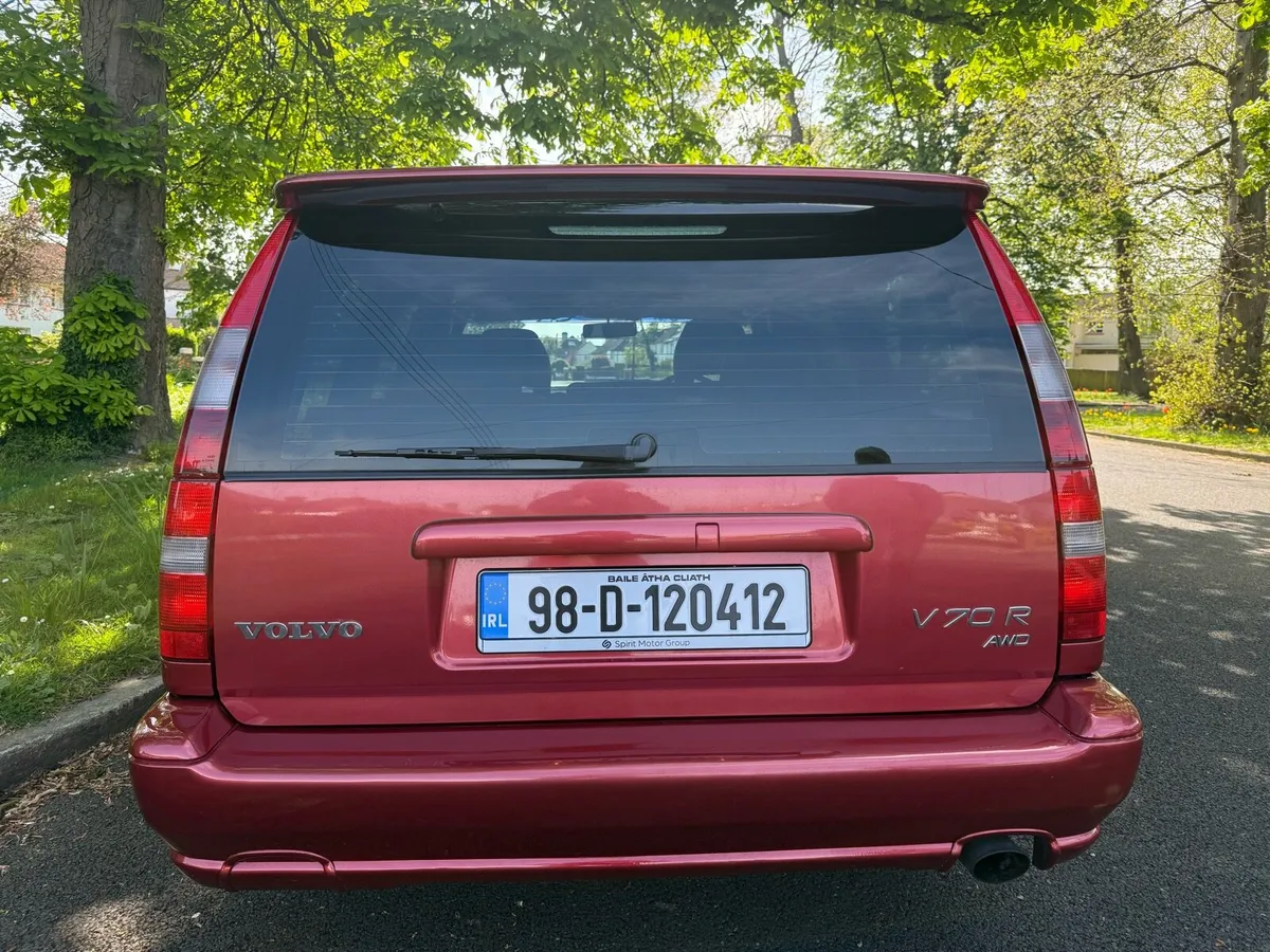 1998 Volvo V70 R  AWD - Image 4