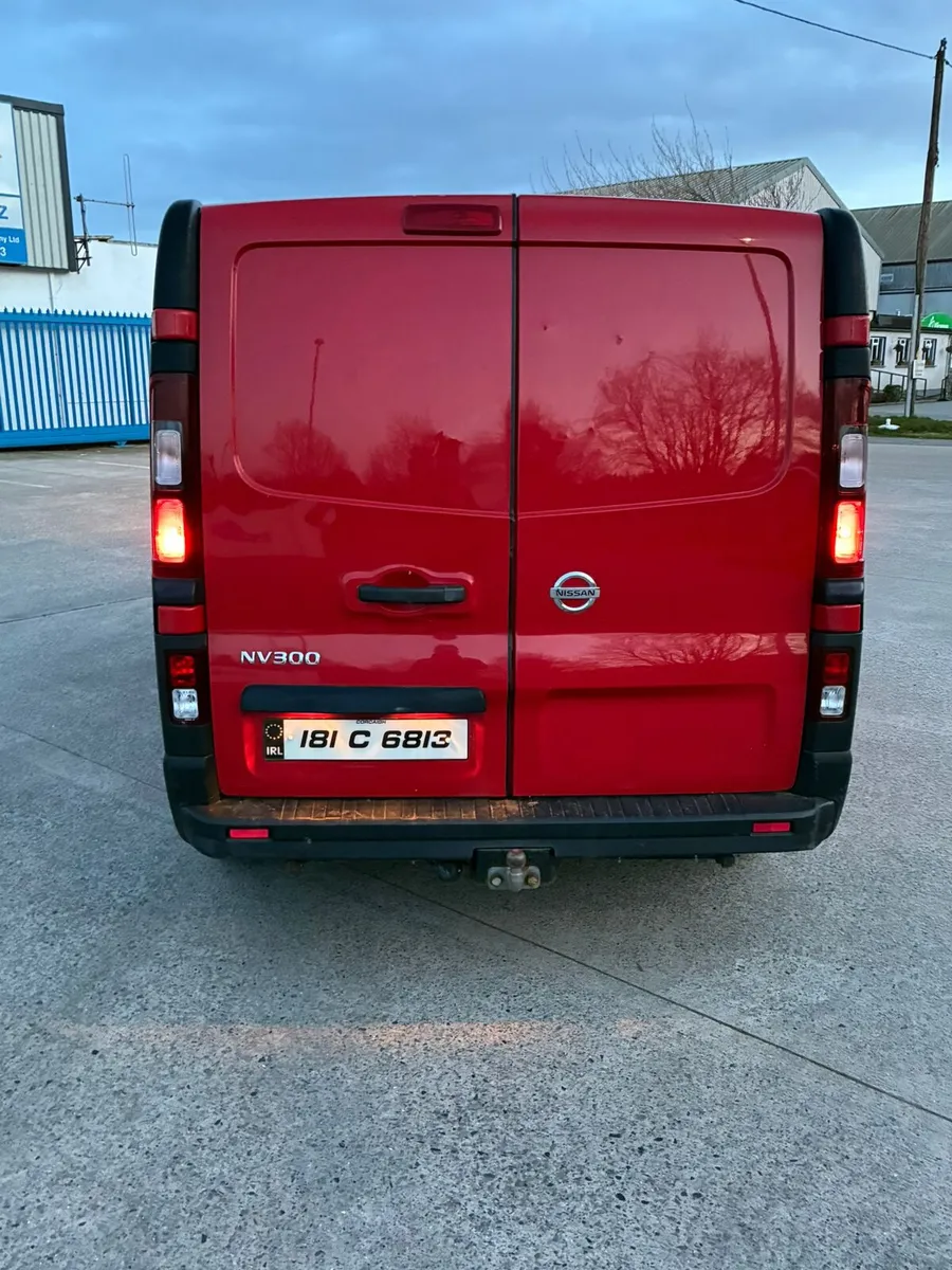 2018 nissan nv300  new test - Image 2