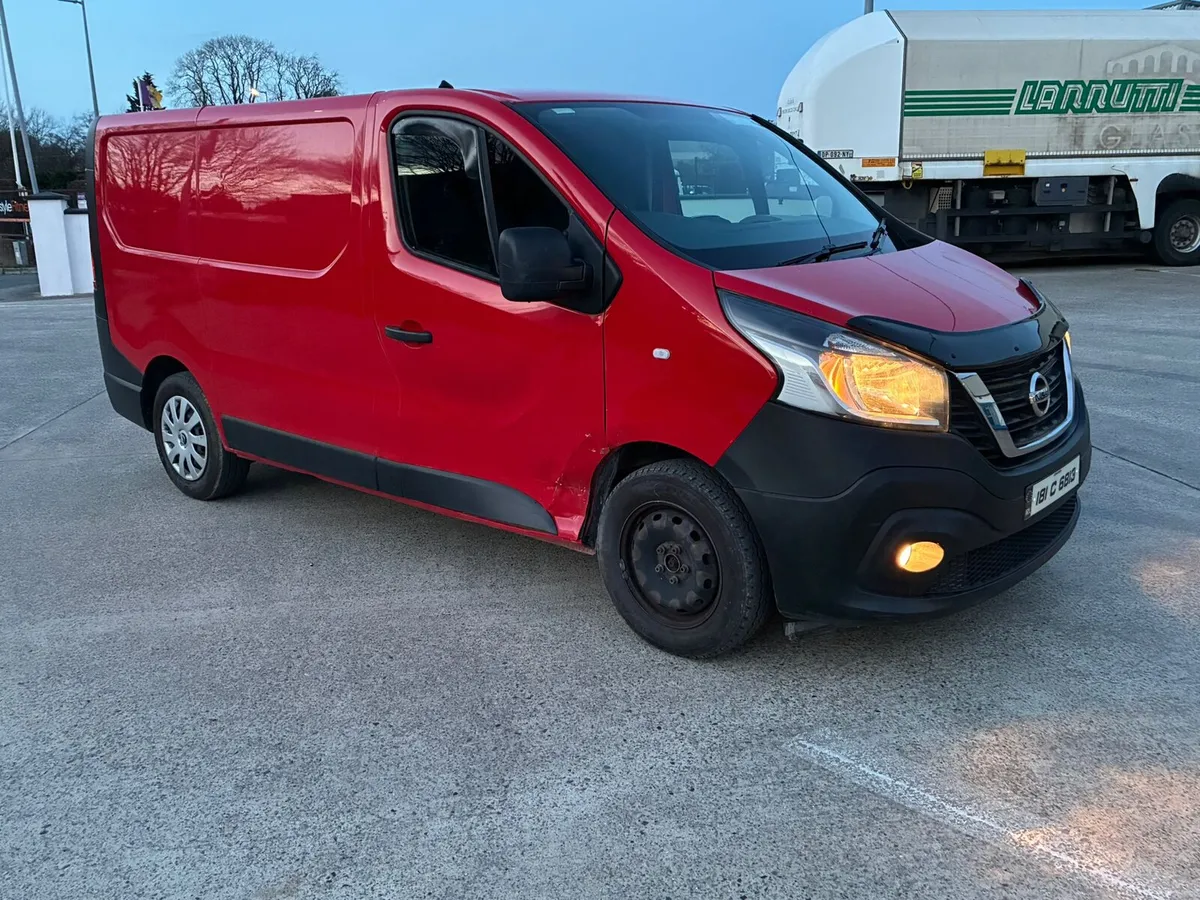 2018 nissan nv300  new test - Image 1