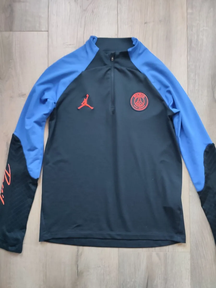 PSG Jordan Strike Drill Top 23/24 - Image 1