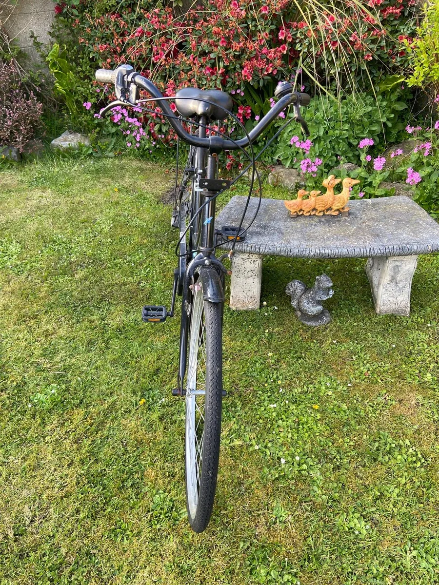 Lady’s. Bicycle - Image 3