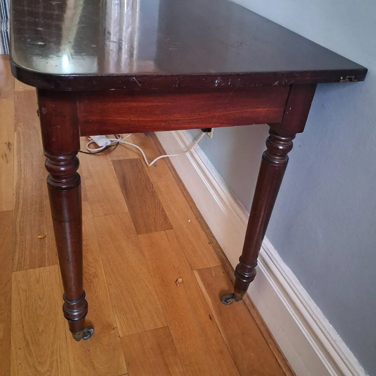 Mahogany table - Image 4