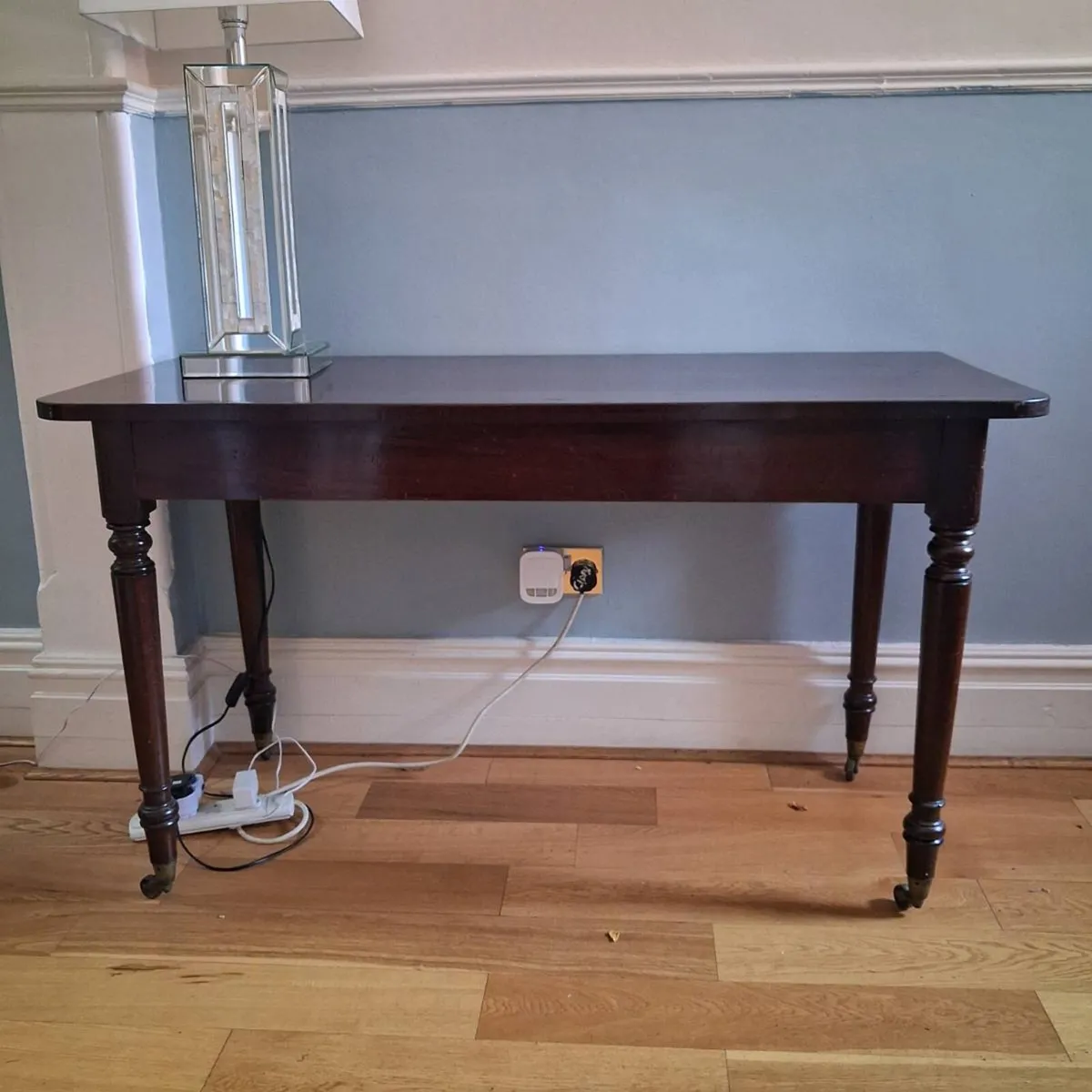 Mahogany table - Image 1