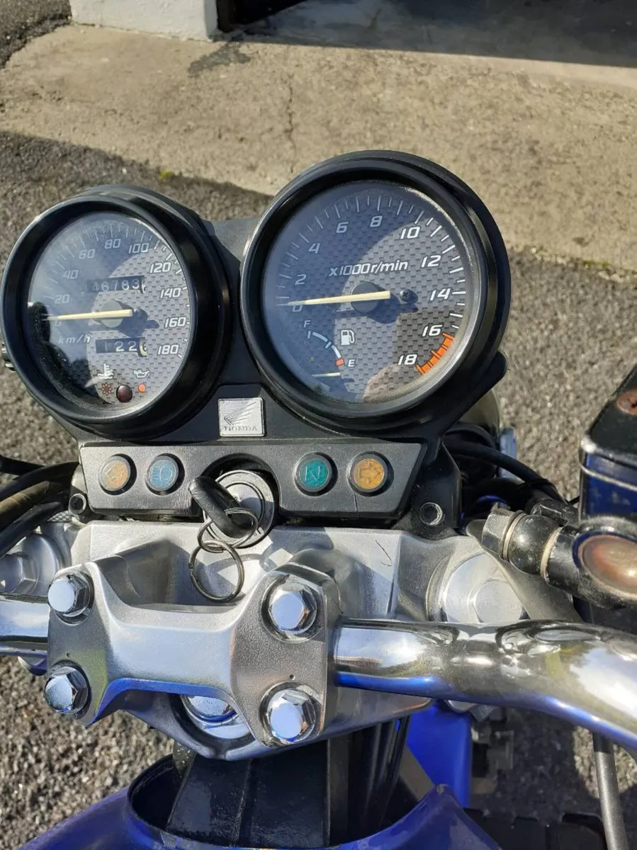 Motorcycle - Image 4