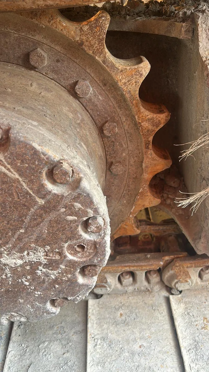 Hitachi ZX130-1  Year 2006 - Image 4