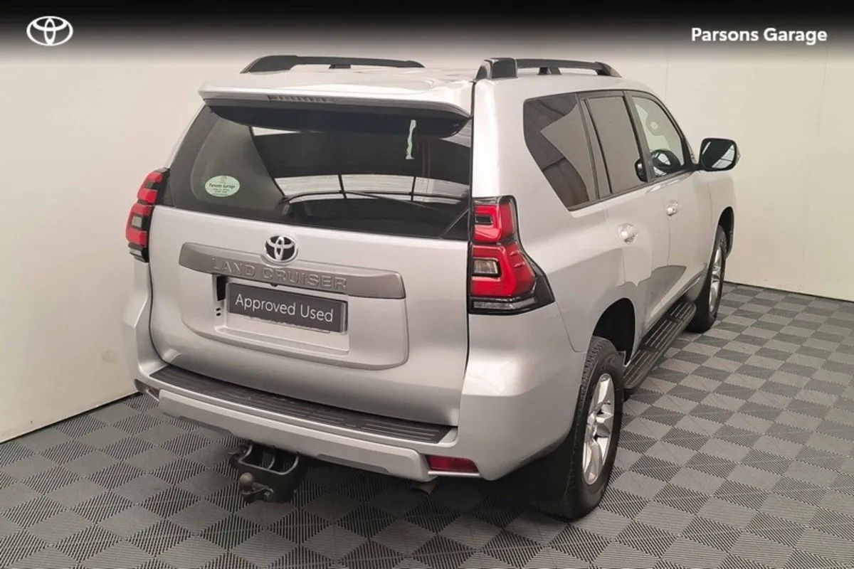 Toyota Land Cruiser LAND CRU LWB COMMERCIAL 4DR LC - Image 2