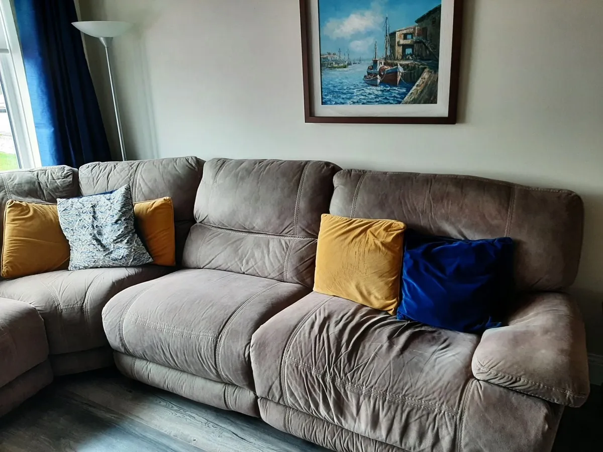 Corner recliner settee - Image 3